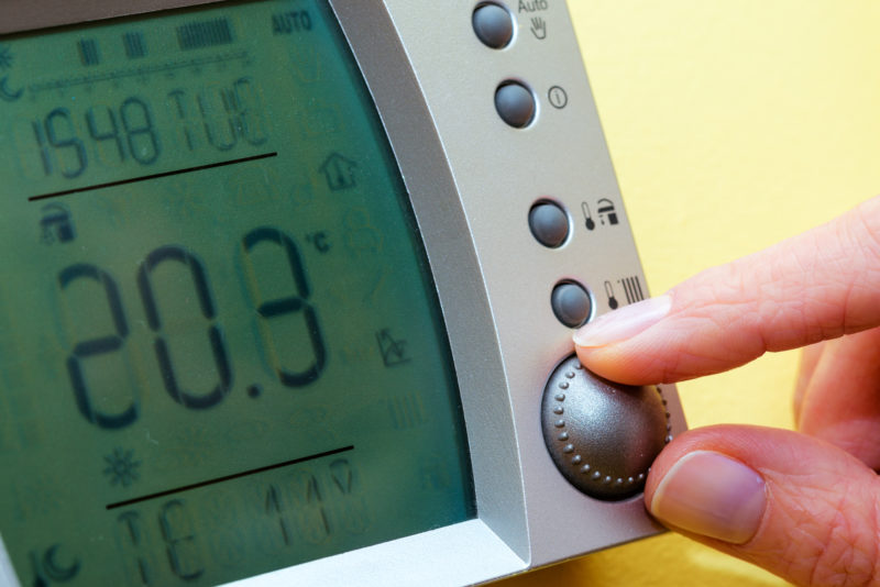 Which Is Better for Home Comfort: Programmable or Adaptable Thermostats?