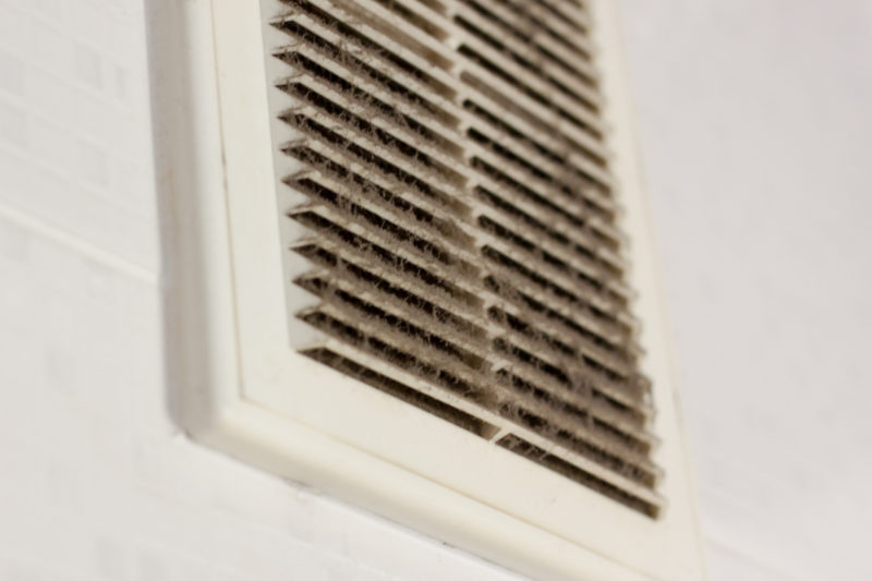 4 Signs It’s Time to Clean Your Air Ducts